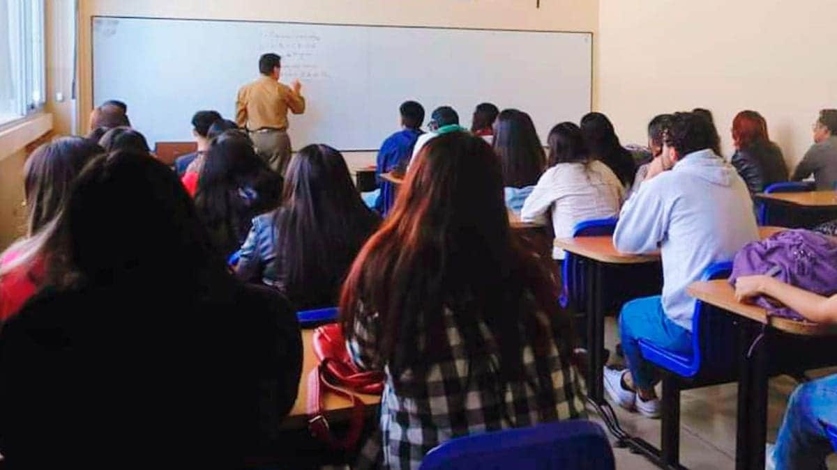 Expulsan a dos profesores universitarios por presunto acoso a alumnas en Guerrero