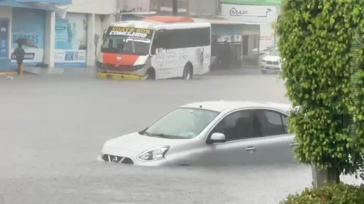 Muere adulto mayor atrapado en su vehículo tras inundaciones en Veracruz