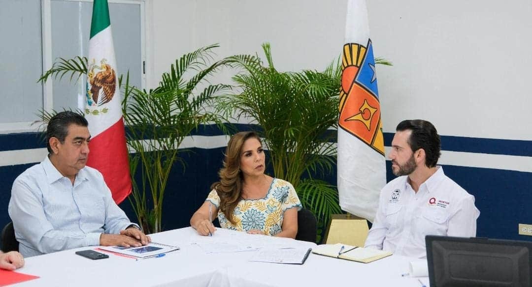 Supervisa Mara Lezama la atención que reciben los turistas que arriban al aeropuerto de Cancún