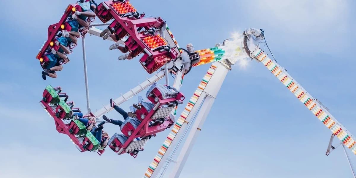 Video: Se parte juego mecánico en parque de diversiones y deja 23 heridos graves en Arabia Saudita