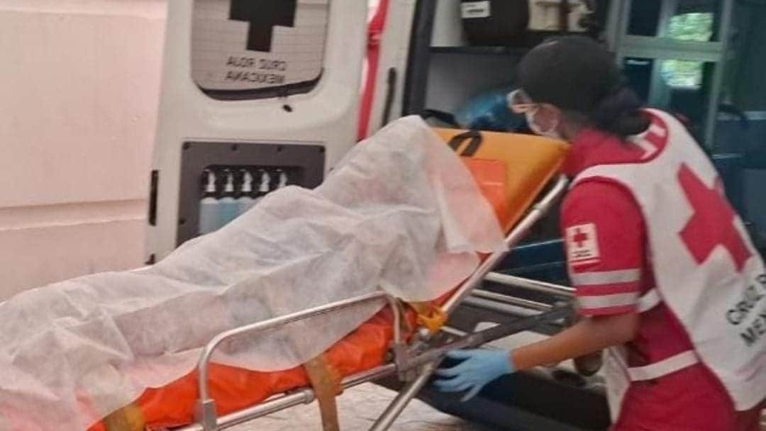 Encuentran a un hombre presuntamente torturado en un área de maleza en Cancún