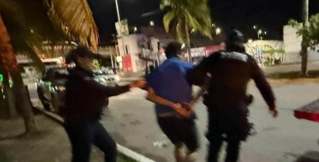Capturan a sujeto señalado por exhibicionismo y acoso en Playa del Carmen