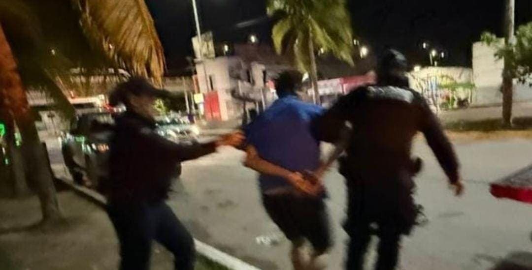 Capturan a sujeto señalado por exhibicionismo y acoso en Playa del Carmen