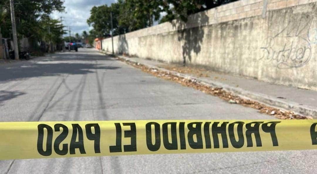 Asesinan a dos jóvenes durante ataque armado en la 234 de Cancún