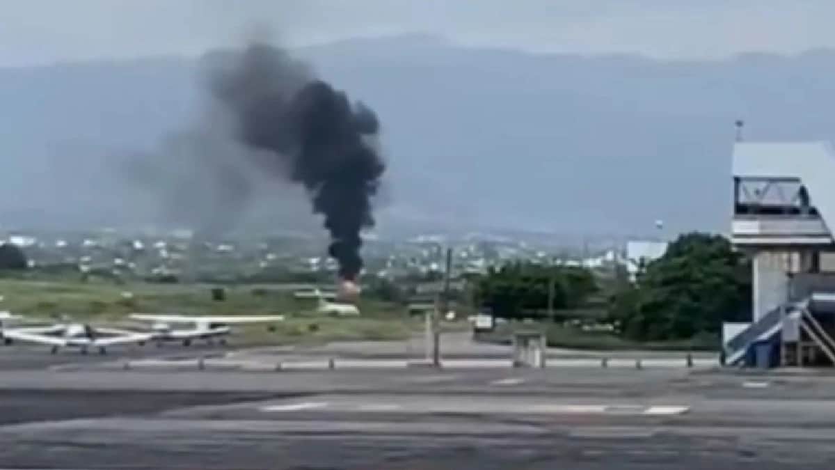 Video: Quedan heridas dos personas tras incendiarse una avioneta en Cuernavaca, Morelos