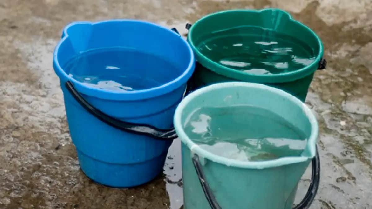 Muere bebé tras caer a un recipiente con agua en Nuevo León