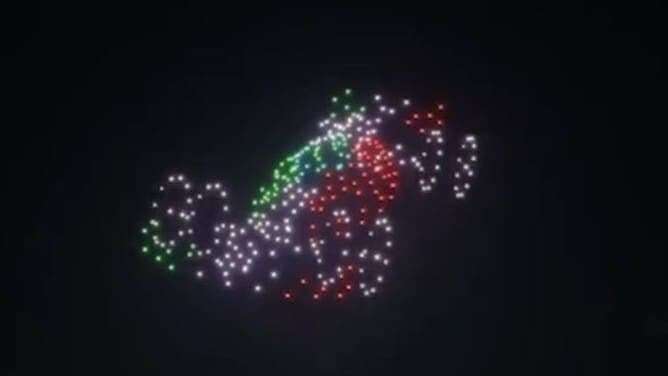 Video: Celebran regreso de "Checo" Pérez a la F1 con espectacular show de drones en Cancún
