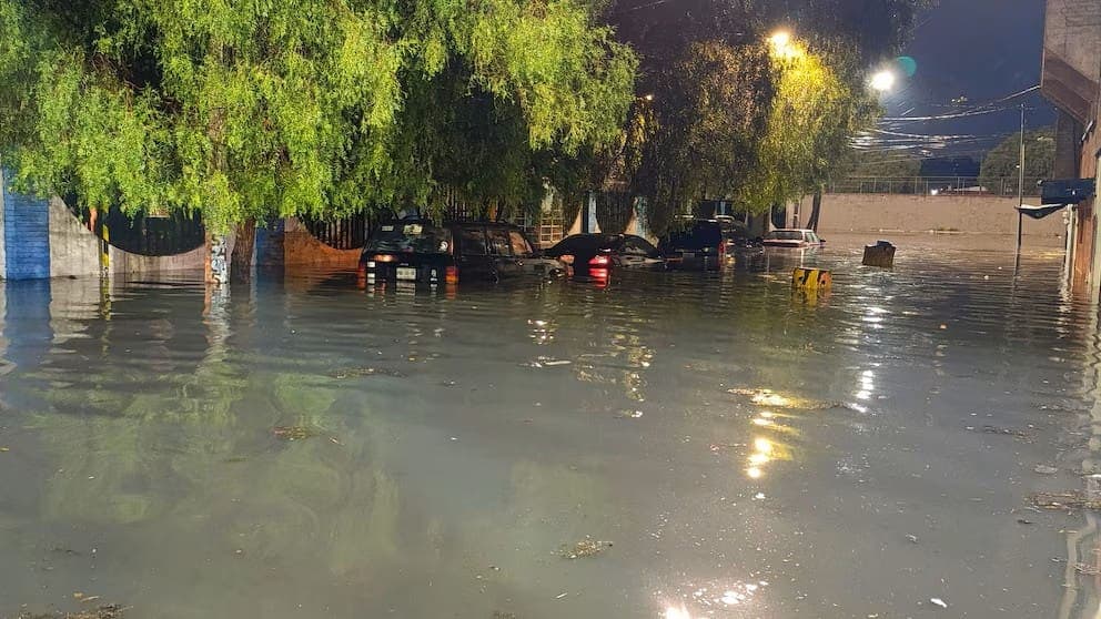 Muere mujer de 88 años tras inundación por fuertes lluvias en Tlalpan, CDMX
