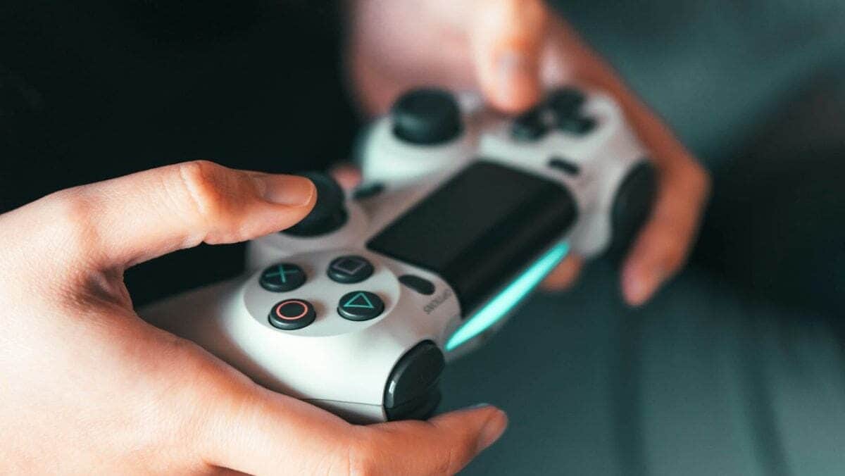 Hacienda propone un impuesto de 8% a los videojuegos con “contenido violento” en 2026