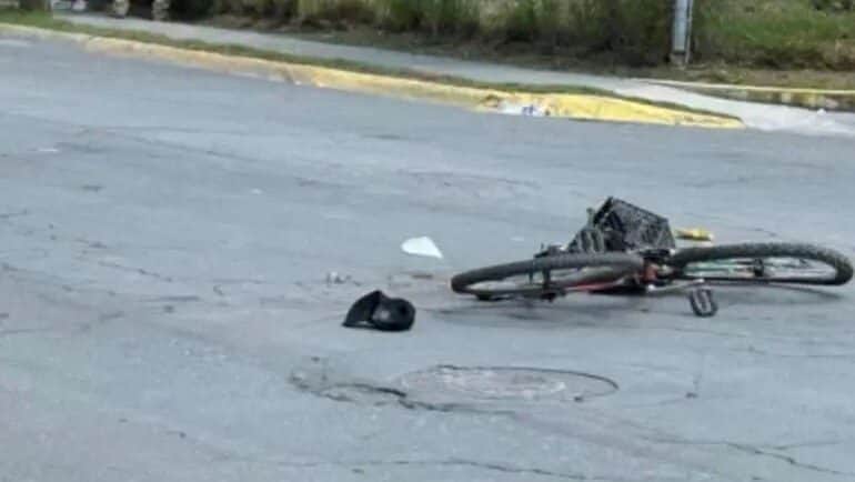 Muere atropellado adulto mayor de 78 años mientras iba en su bicicleta en Apodaca, Nuevo León