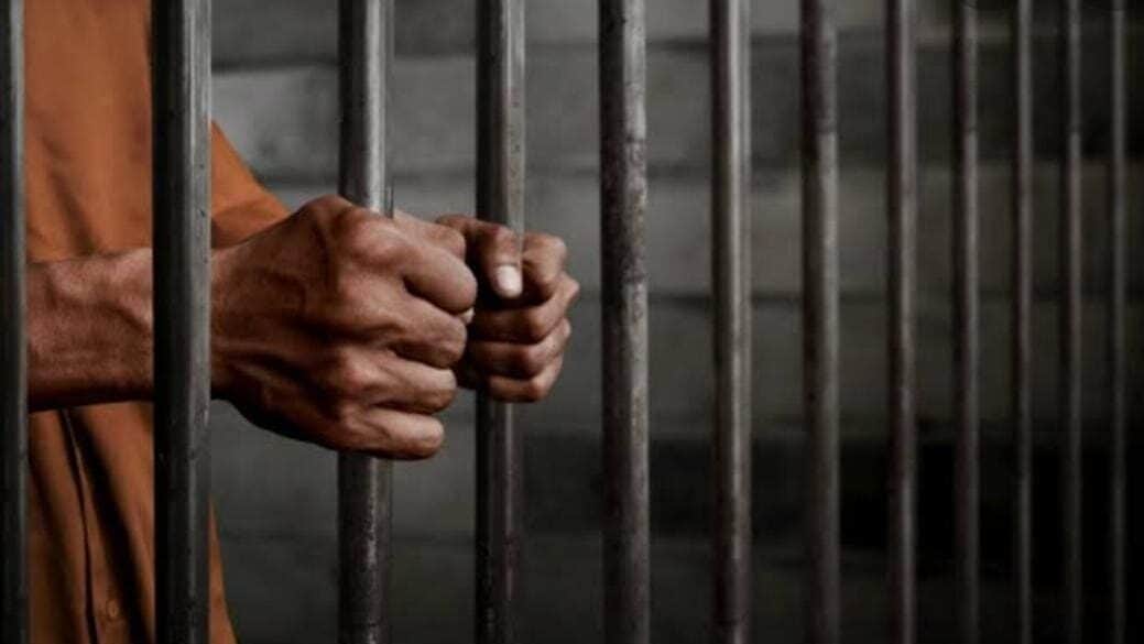 Dan 188 años de cárcel a sujeto que abusó sexualmente de tres niñas en Nuevo León