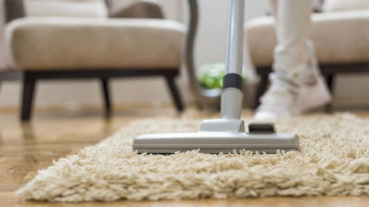 Adulta mayor asesina a su amiga de 66 años con un cable de aspiradora en España