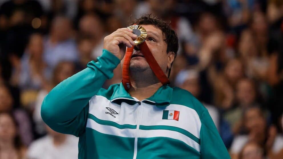 Video: Nadador Arnulfo Castorena gana medalla de oro en Mundial de Paranatación en Singapur