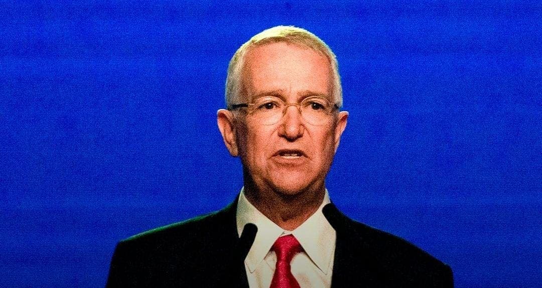 Jueza de Estados Unidos ordena detener a Salinas Pliego por supuesta deuda con AT&T