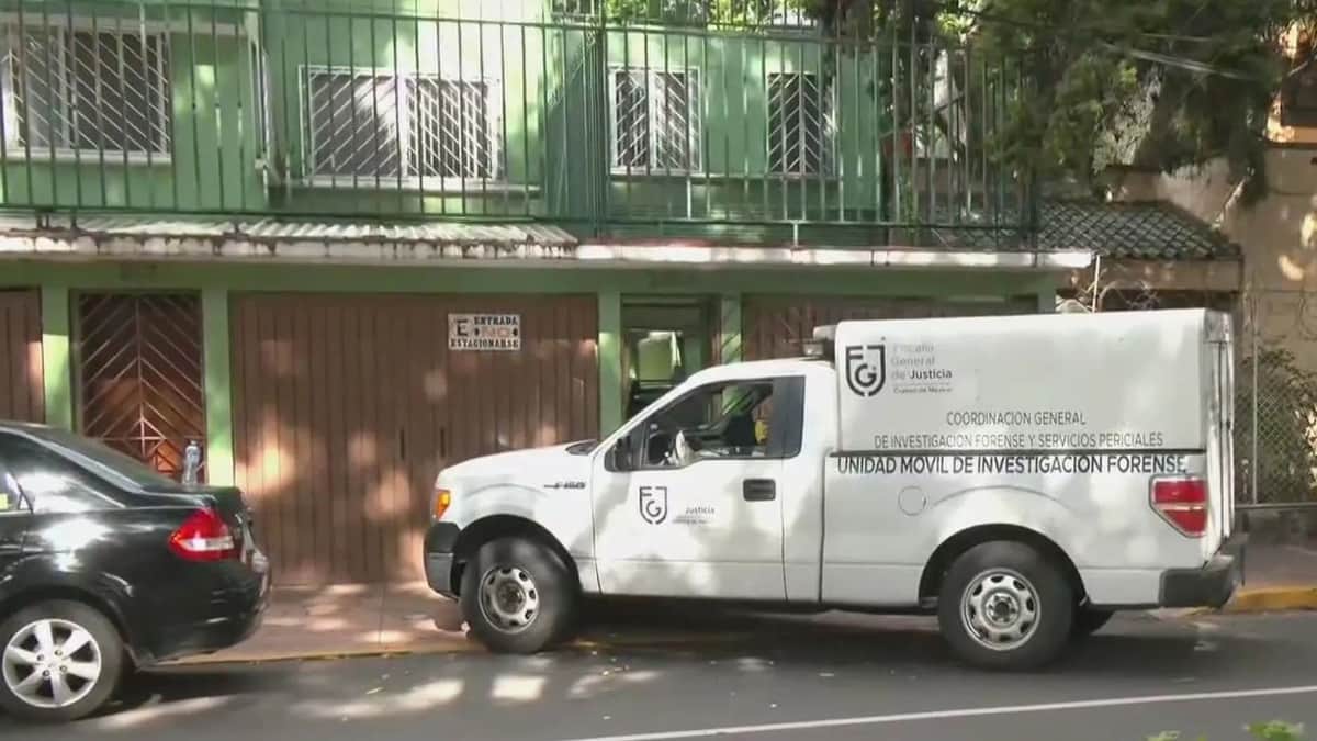 Hallan cuerpo en estado de descomposición tras alerta vecinal por fétido olor en Tlatelolco, CDMX