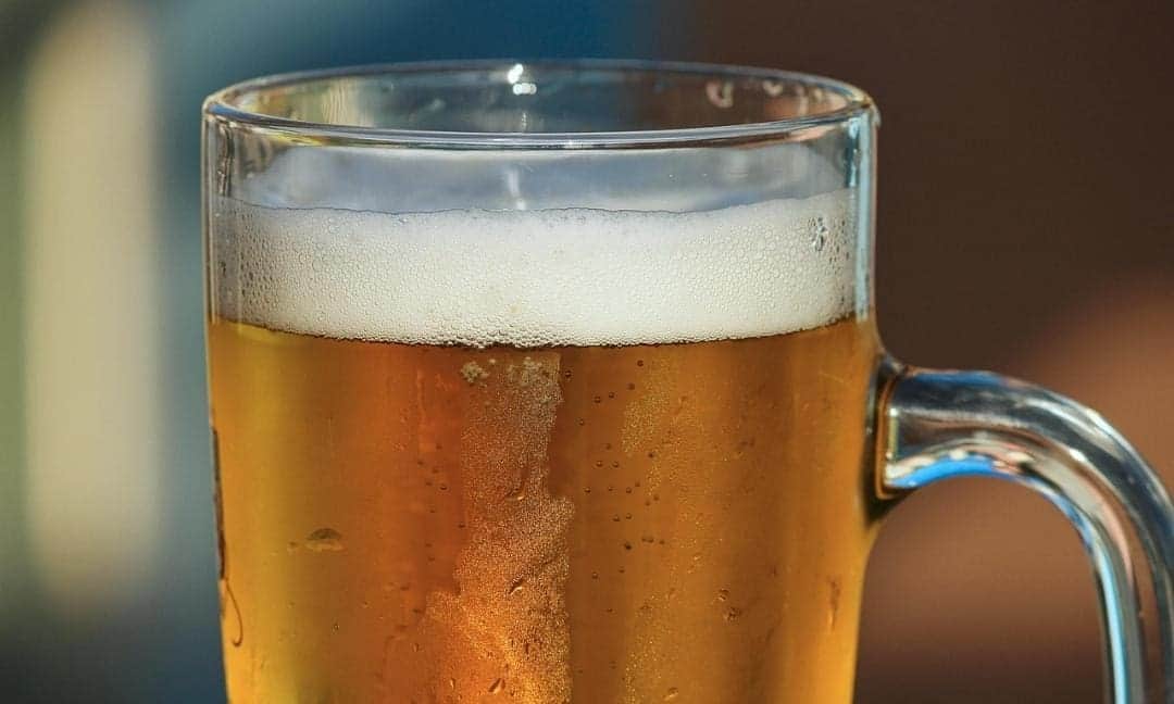 Conoce las cinco marcas de cerveza que contienen más azúcar que un refresco en México
