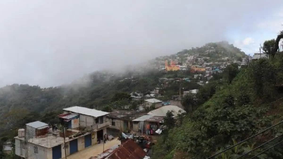Deja tres muertos, entre ellos un menor de edad el derrumbe de una vivienda en Oaxaca