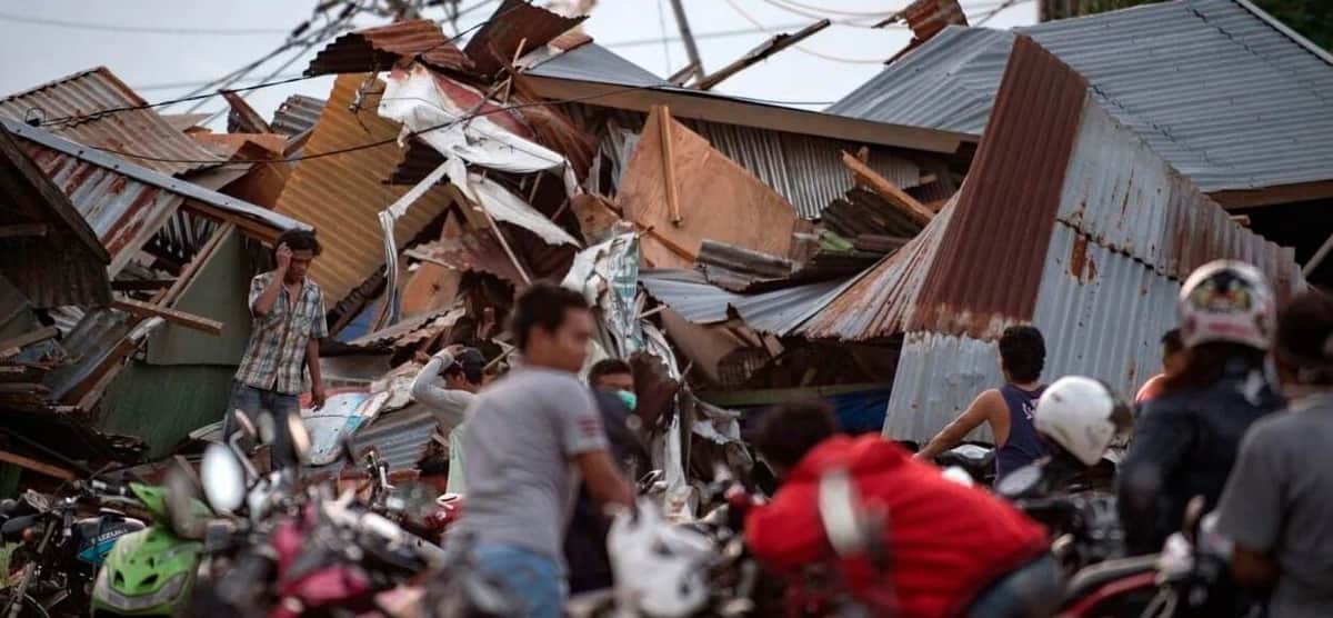 Video: Terremoto de magnitud 7.4 deja al menos seis muertos y miles de evacuados en Filipinas
