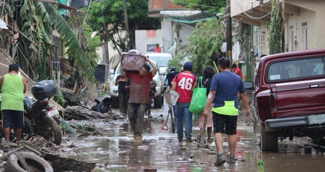 Reportan desaparición de más de 190 estudiantes de Ciencias de la Salud de la UV en Poza Rica, Veracruz