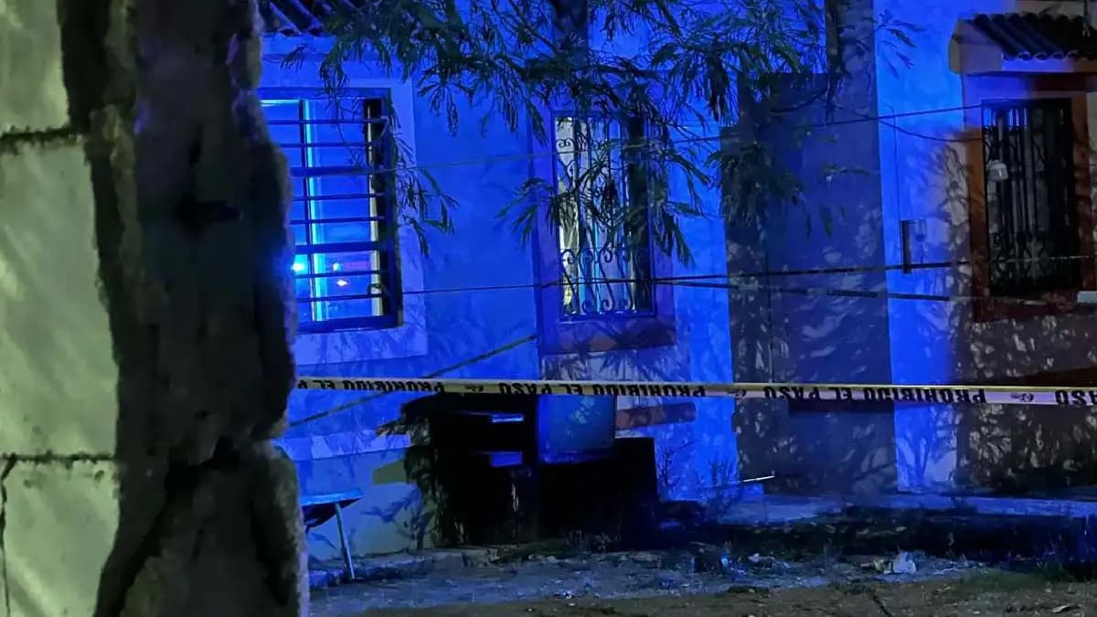 Asesinan a balazos a pareja de la tercera edad dentro de su vivienda en Nuevo León