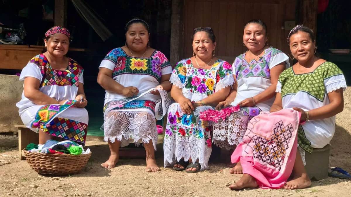 Artesanas de X-Pichil en Felipe Carrillo Puerto hacen historia al participar en gala de Vogue México