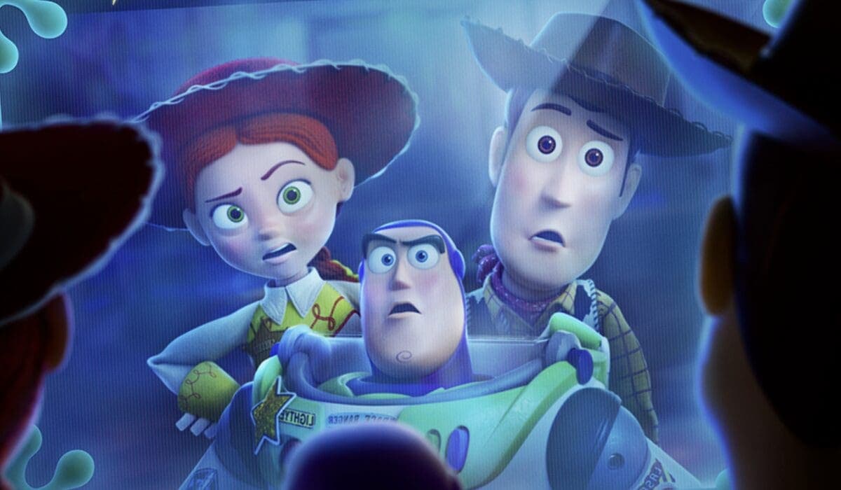 Pixar lanza el tráiler de Toy Story 5: Woody y Buzz se enfrentan a la era digital
