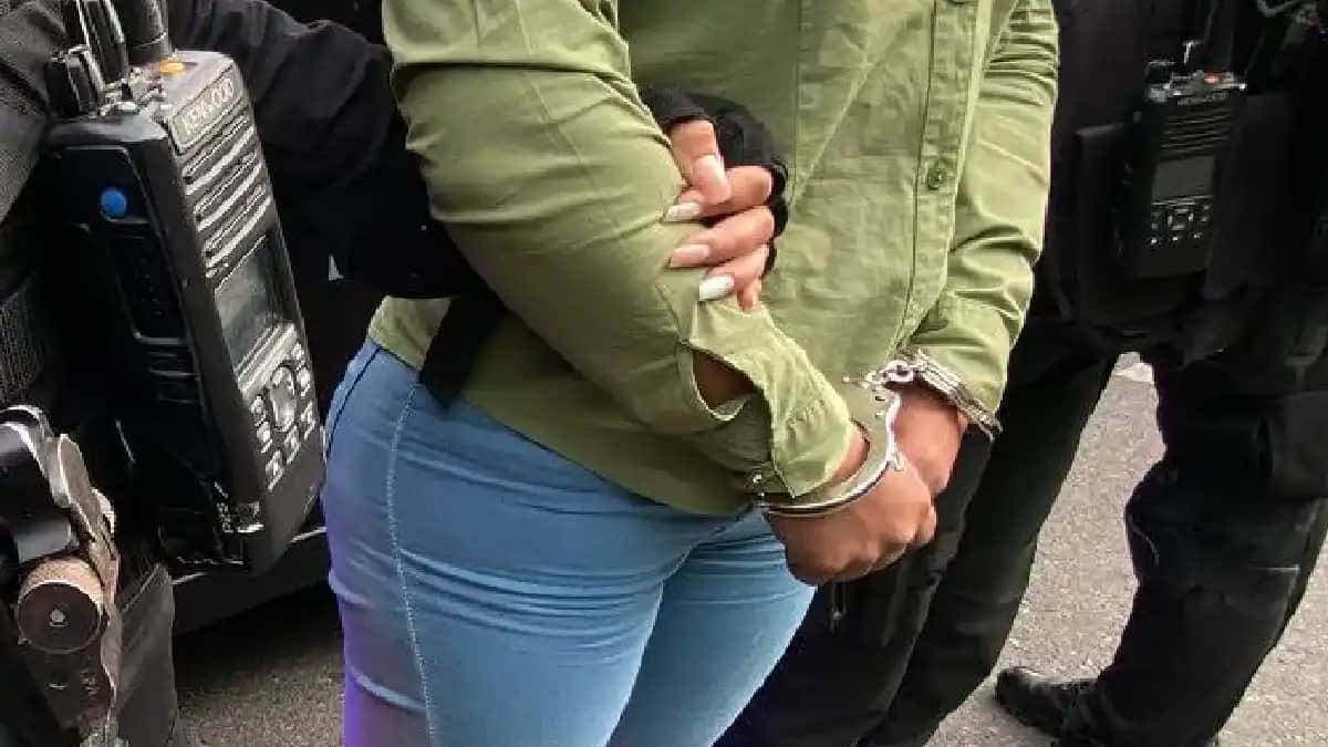 Detienen a mujer que intentó asesinar a su bebé de 10 meses en Guaymas, Sonora