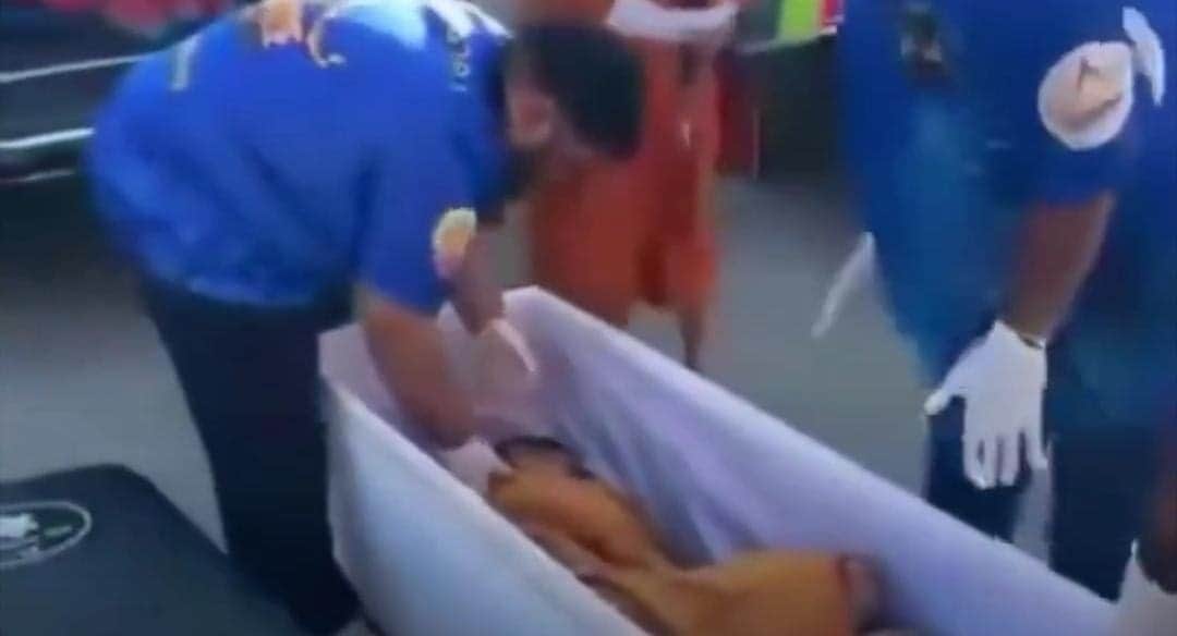 Video: Mujer despierta en su ataúd poco antes de ser incinerada en Tailandia