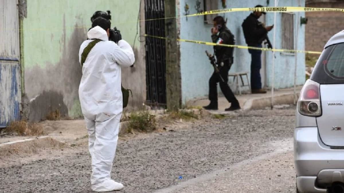 Asesinan a puñaladas a padres y su hija menor de edad en Zacatecas