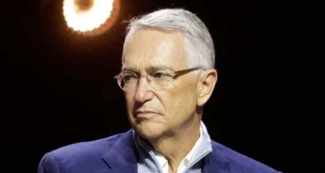 Ordenan reactivar apps de apuestas de Salinas Pliego investigadas por lavado de dinero