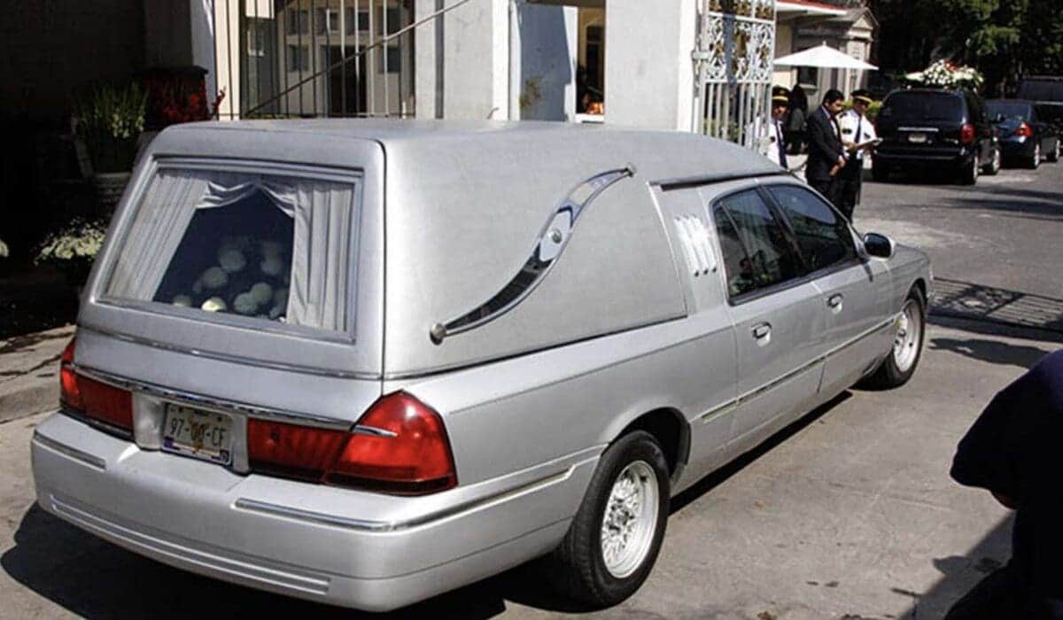 Comando armado roba carroza fúnebre que transportaba los restos de una mujer en Puebla