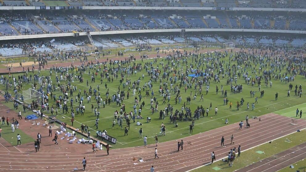 Video: Visita de Lionel Messi a un estadio termina en caos y disturbios en Calcuta, India