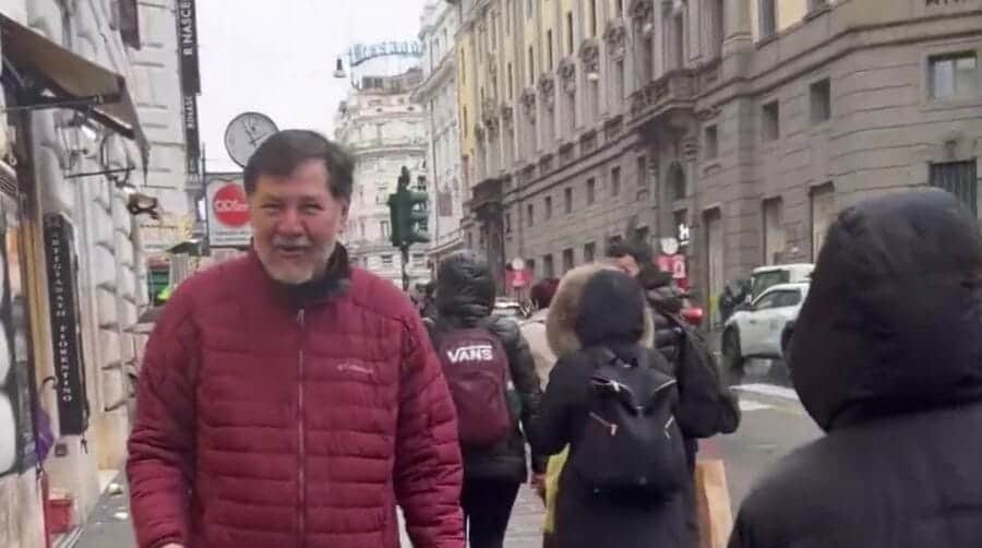 Video: Captan a Fernández Noroña de vacaciones en Roma, Italia