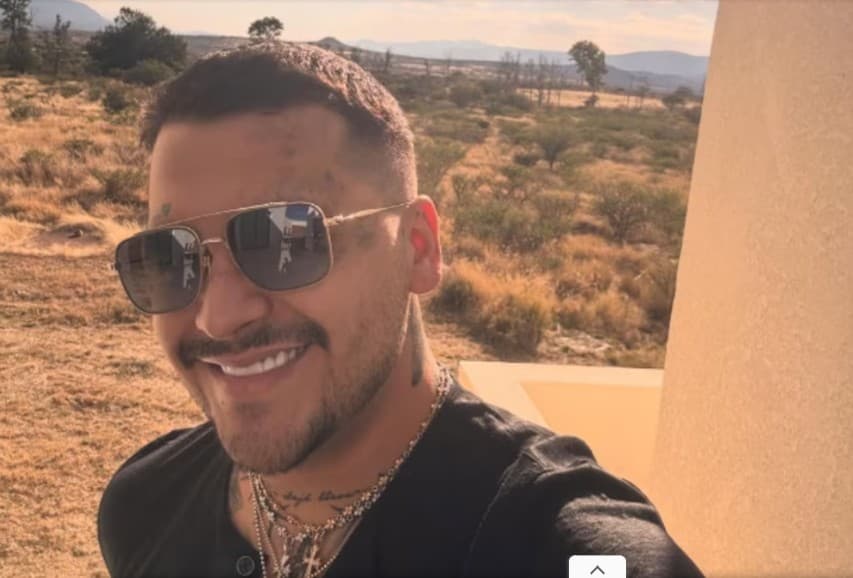 Video: Sorprende Christian Nodal a sus fanáticos con un radical cambio de look