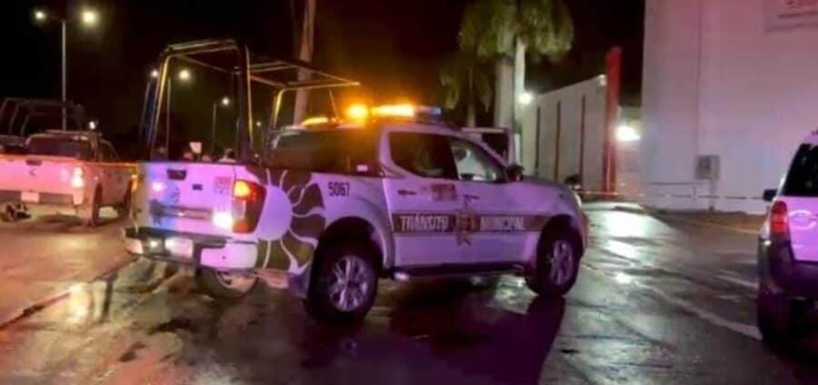 Mueren dos personas y dos quedan lesionadas tras choque de un BMW en el bulevar Colosio de Cancún