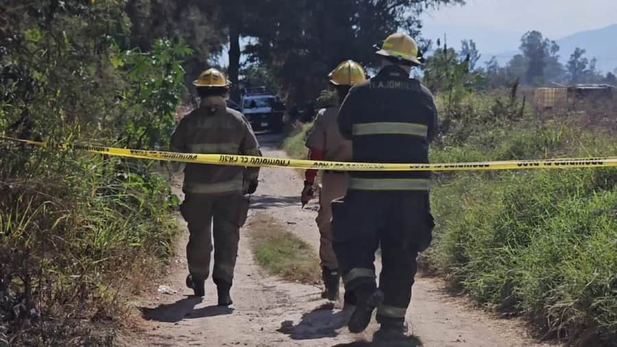 Abandonan 30 mil litros de químico altamente tóxico en Tlajomulco, Jalisco