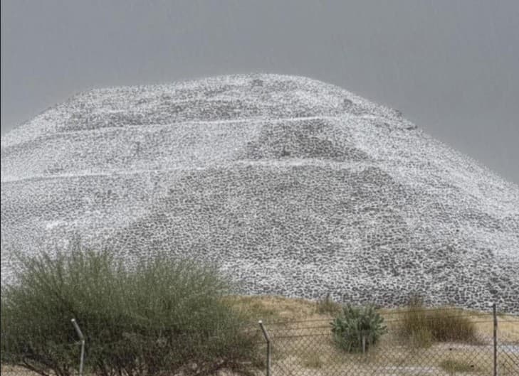 Video: Granizada sorprende y cubre de blanco la zona arqueológica de Teotihuacán, Edomex