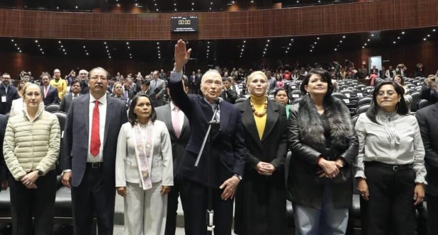 Gertz Manero rinde protesta como embajador de México en Reino Unido