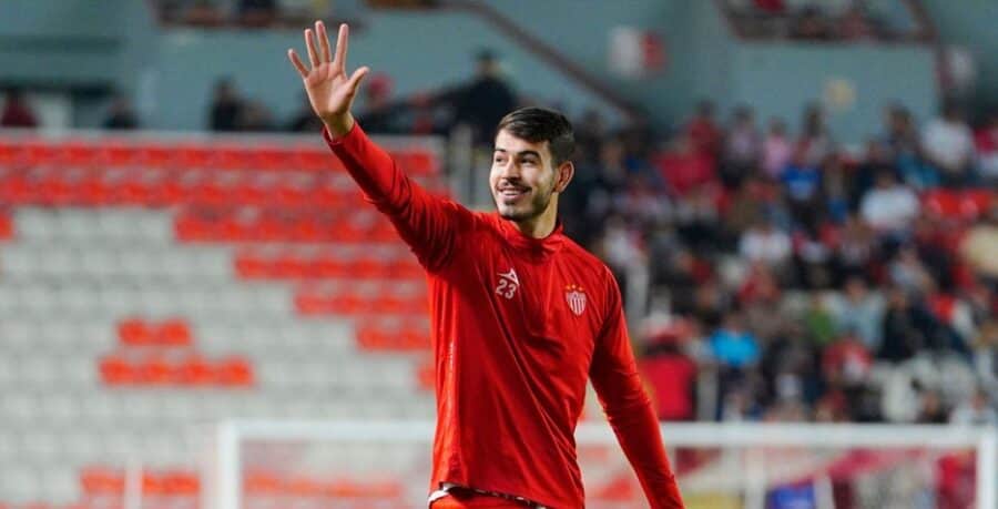 Mexicano Alán Montes deja al Necaxa y jugará en el futbol de Turquía