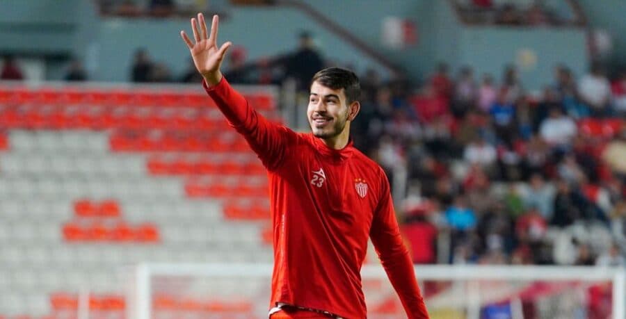 Mexicano Alán Montes deja al Necaxa y jugará en el futbol de Turquía