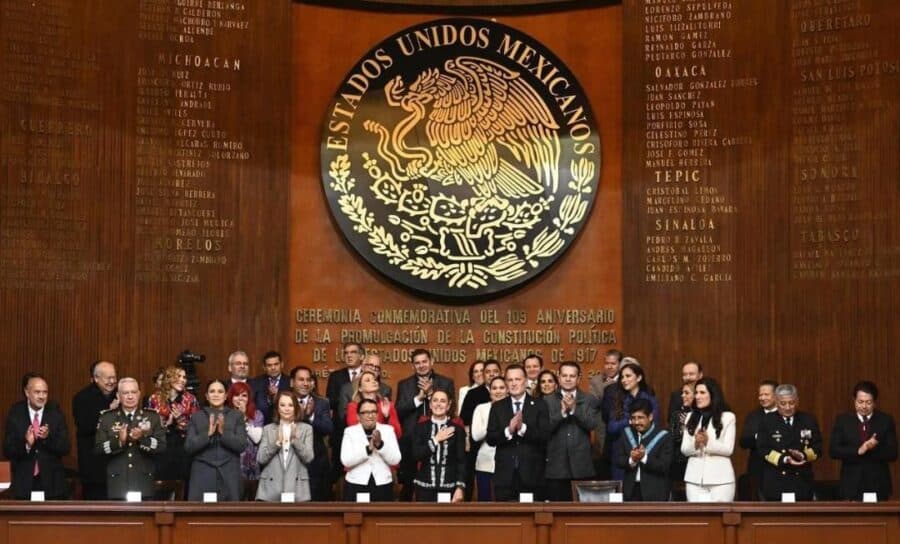 Con Claudia Sheinbaum, Mara Lezama refrenda compromiso con la justicia social en 109 aniversario de la Constitución