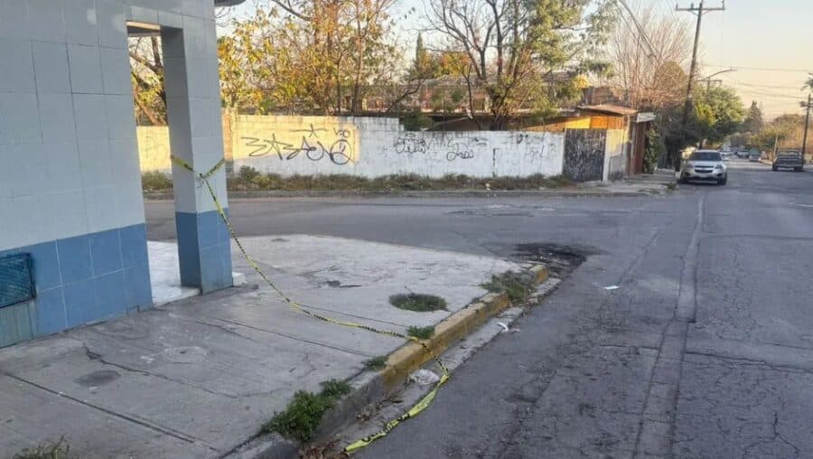 Muere mujer embarazada tras ataque armado mientras compraba tacos en Guadalupe, Nuevo León