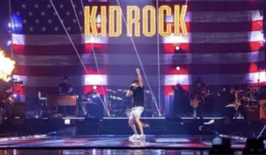 Video: Así le fue al medio tiempo alternativo del Super Bowl 2026 que fue organizado en rechazo a Bad Bunny