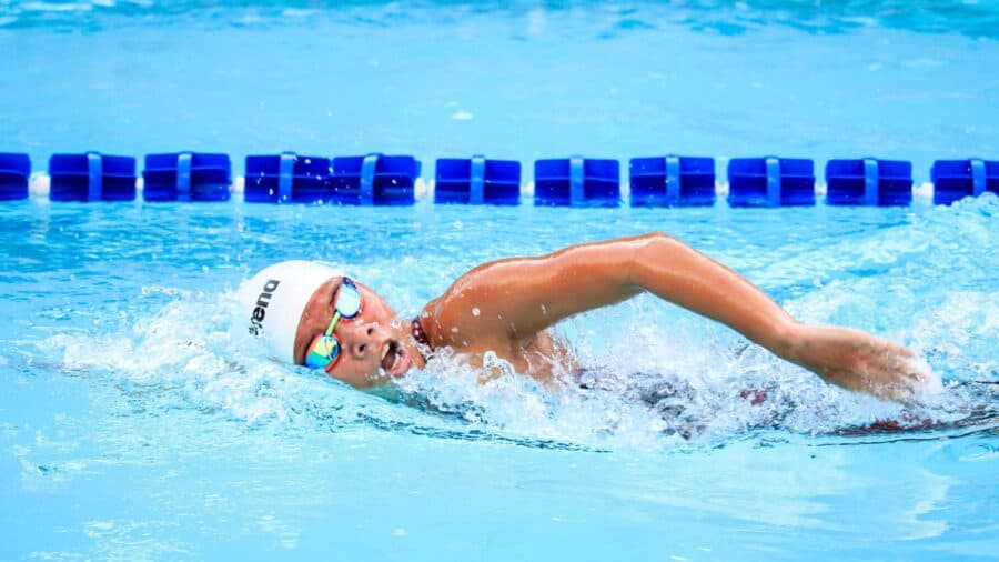 Mujer muere intoxicada durante clase de natación en Sao Paulo, Brasil