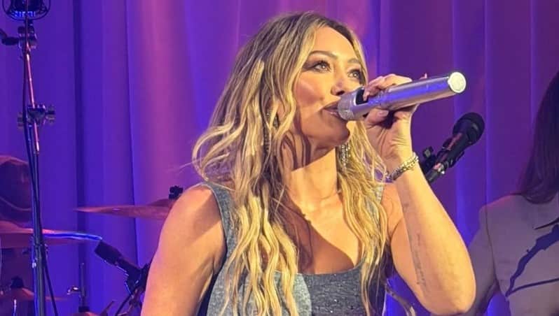 Hillary Duff anuncia concierto en México tras una década retirada de los escenarios