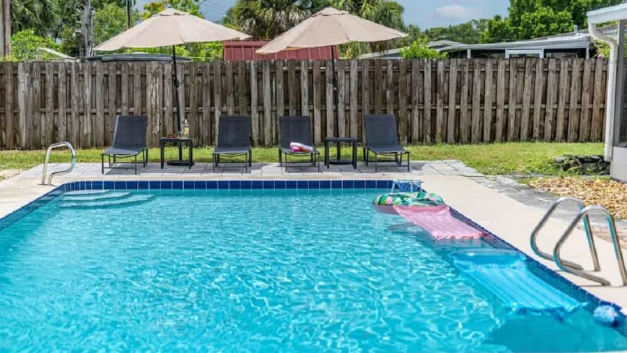 Niñas mueren ahogadas en la alberca de su casa en Texas, Estados Unidos