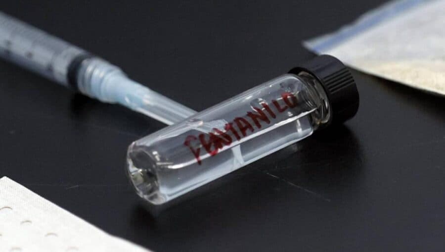 Se intoxican siete niños por comer tamales en Huauchinango, Puebla; menor dio positivo a fentanilo