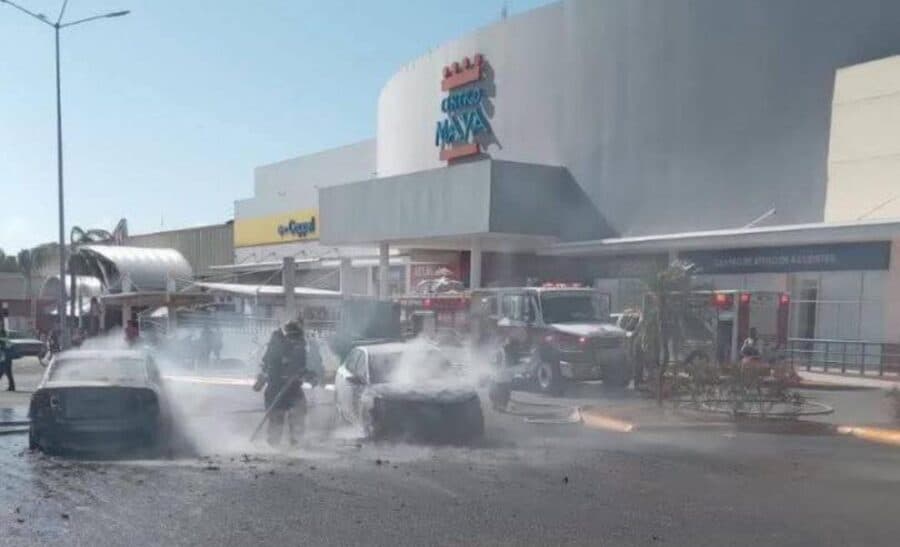 Fueron 10 los vehículos incendiados este 22 de febrero en Playa del Carmen