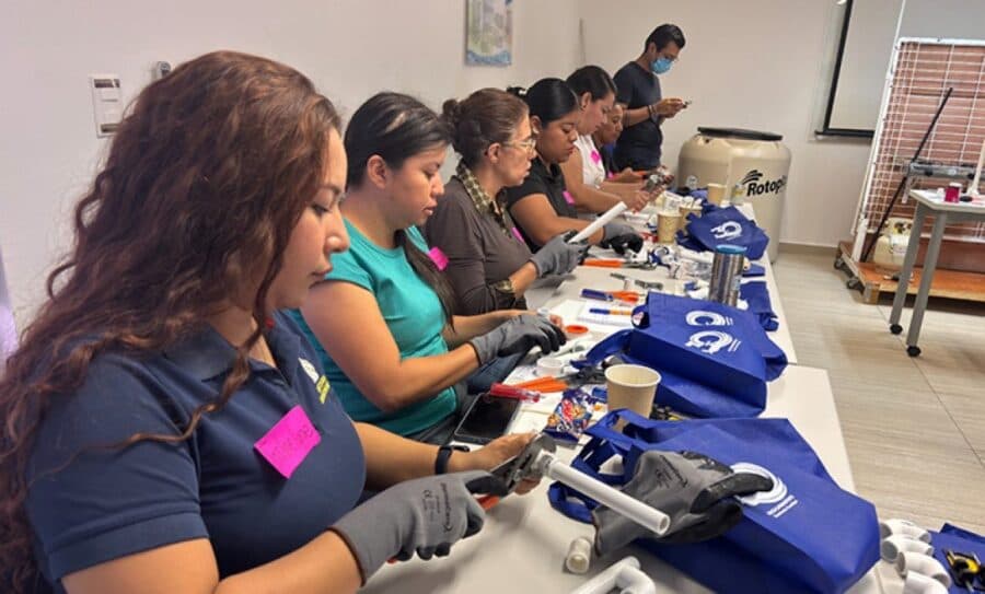 Aguakan te invita al taller gratuito de plomería femenina en Isla Mujeres