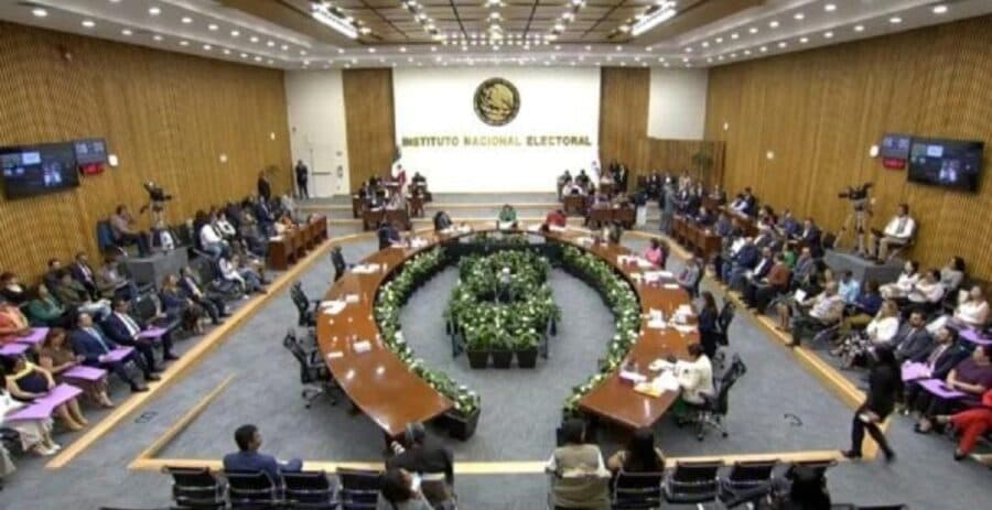 Reforma electoral de Claudia Sheinbaum propone que candidatos y partidos reporten ingresos y egresos a diario